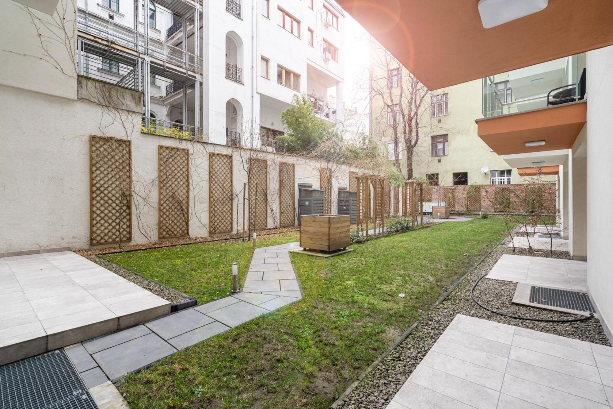 Palace District B40 Apartmán